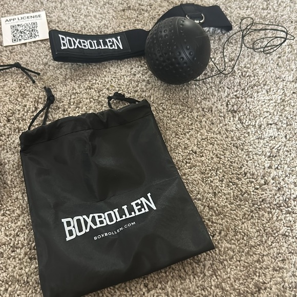 ⭕️Boxbollen Boxing Ball w Adjustable Strap. Interactive App Pink and Black SET - Picture 3 of 10